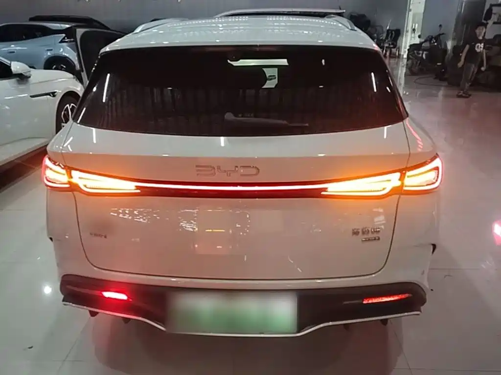 BYD Seal 06 DM-i Wagon 2026 — фото 6