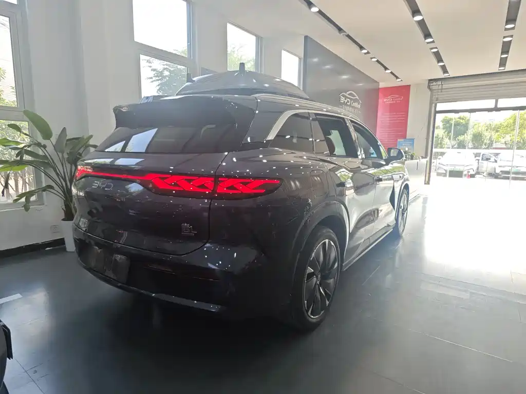 BYD Tang L 2025