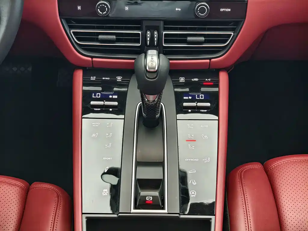 Porsche Macan 2022 — фото 6
