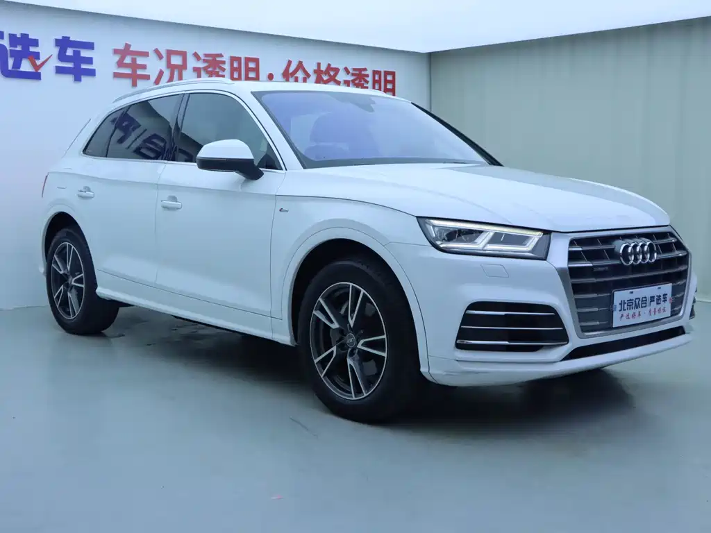 Audi Q5L 2019 — фото 2