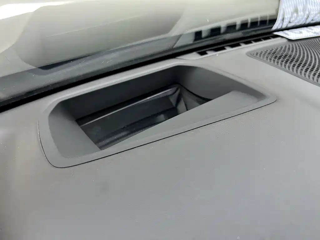 BMW 7 Series 2018 — фото 19