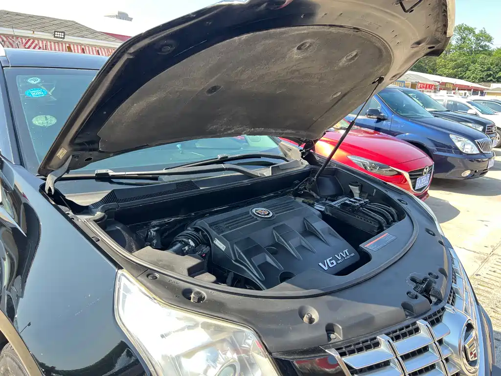 Cadillac SRX 2014 — фото 25