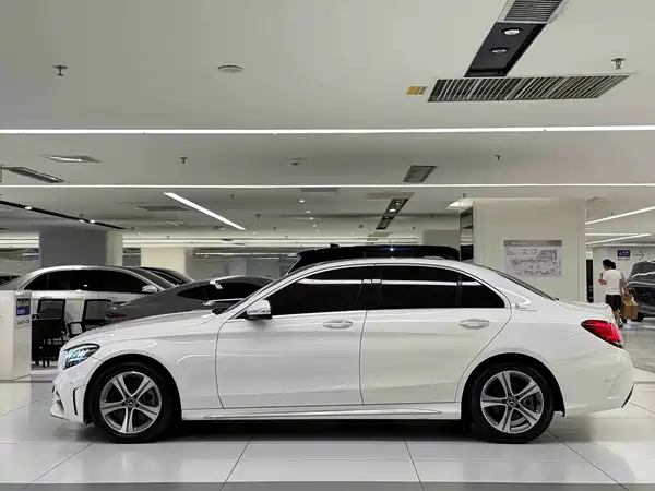 Mercedes-Benz C-Class 2020