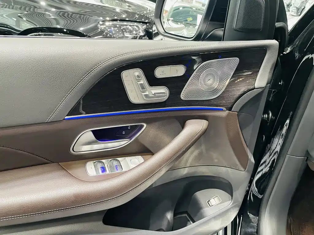 Mercedes-Benz GLS 2020 — фото 13