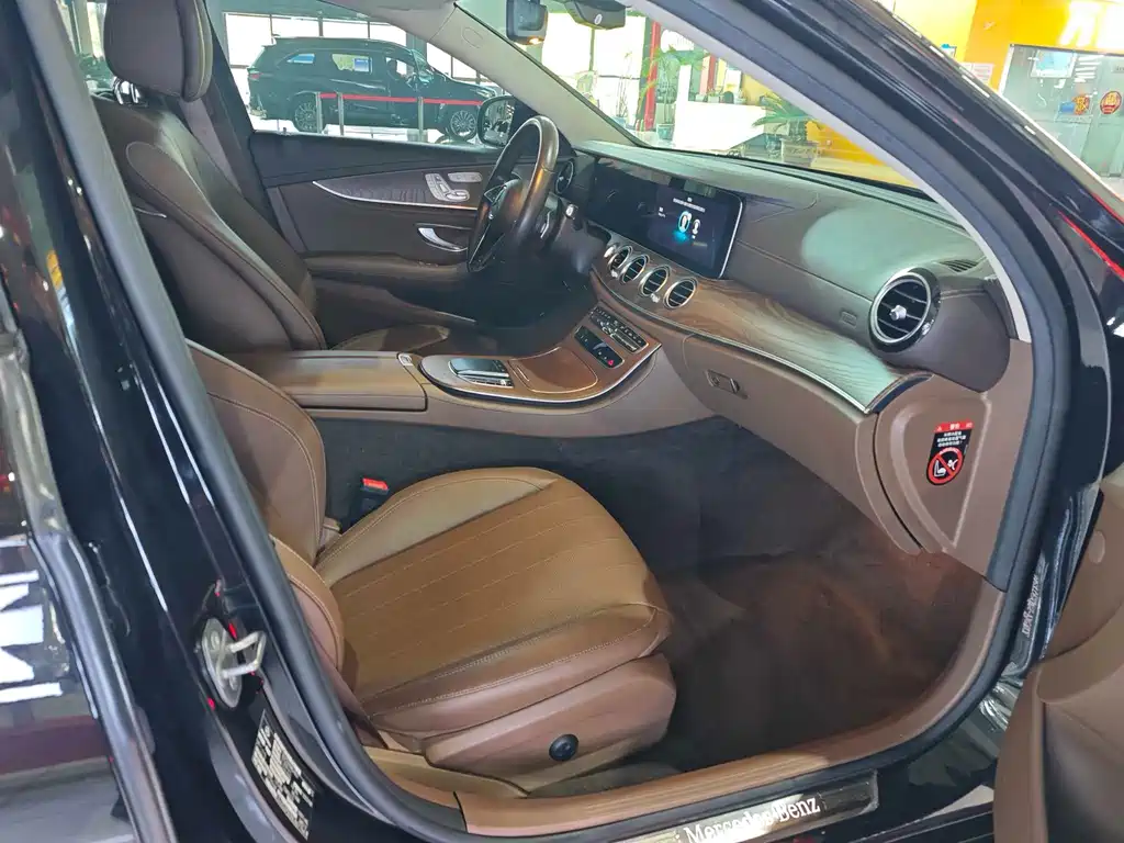 Mercedes-Benz E-Class New Energy 2022 — фото 17