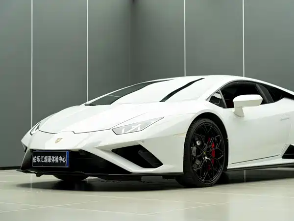 Lamborghini Huracan 2022
