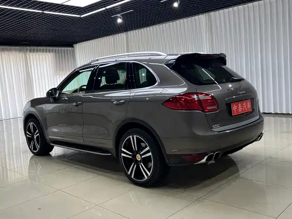 Porsche Cayenne 2014