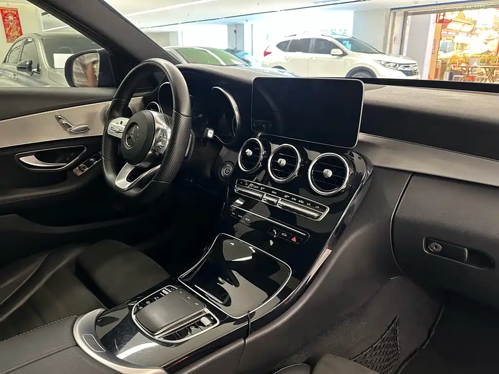 Mercedes-Benz C-Class 2019 — фото 15