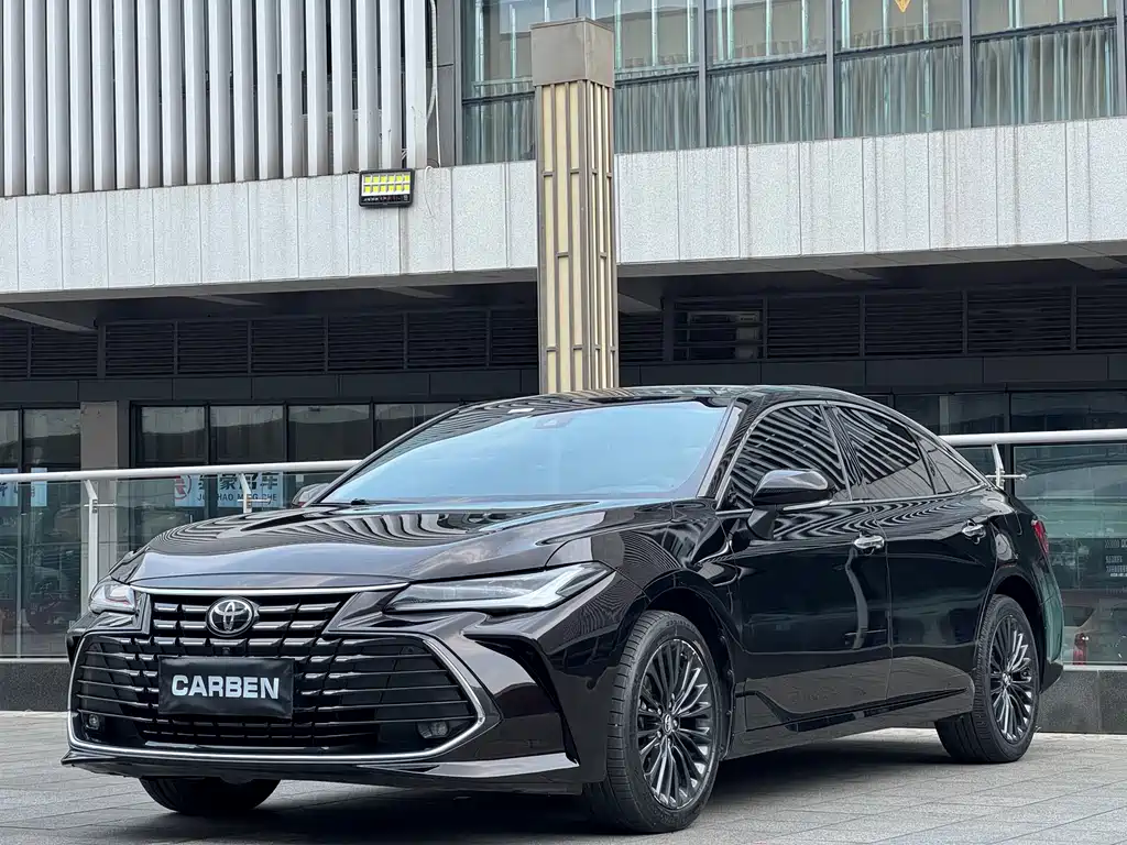 Toyota Avalon 2022 — фото 1