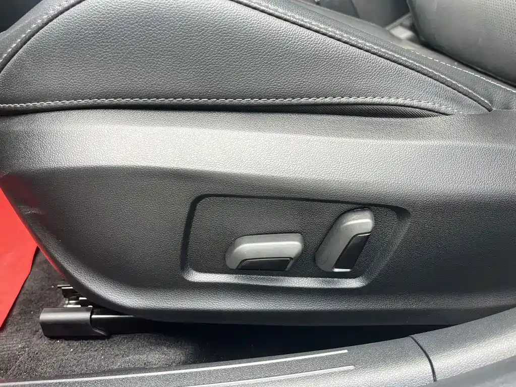 Hyundai Elantra 2021 — фото 11
