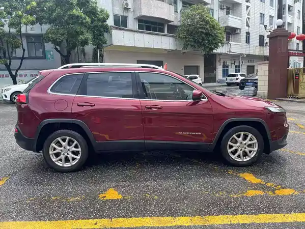Jeep Cherokee 2017