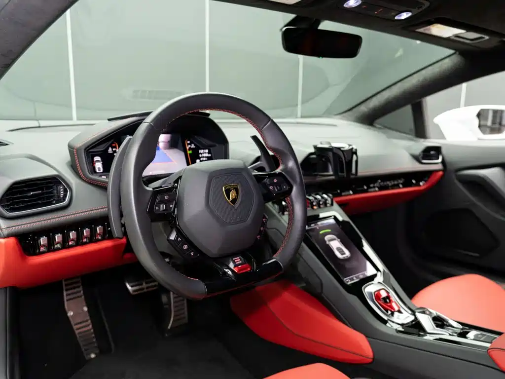 Lamborghini Huracan 2022 — фото 11