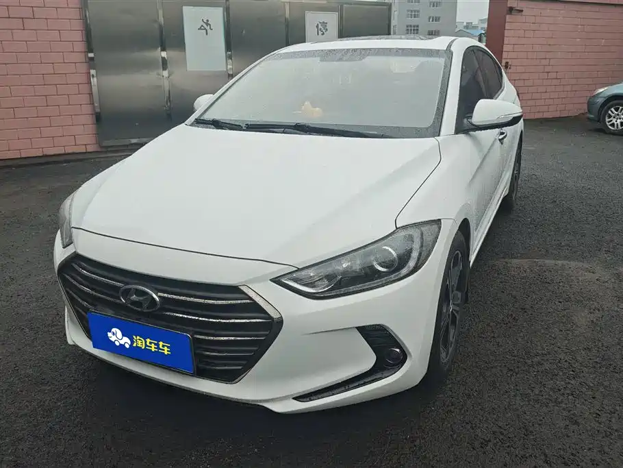Hyundai Elantra 2018