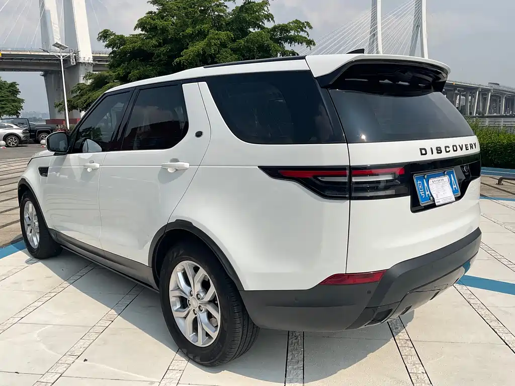 Land Rover Discovery 2020 — фото 4