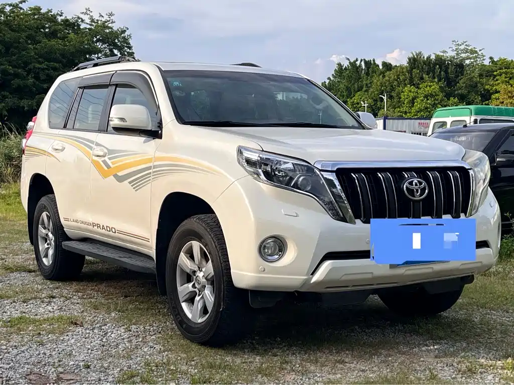 Toyota Prado 2015