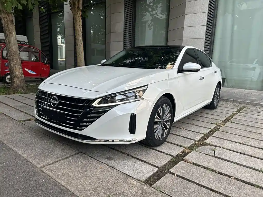 Nissan Teana 2024
