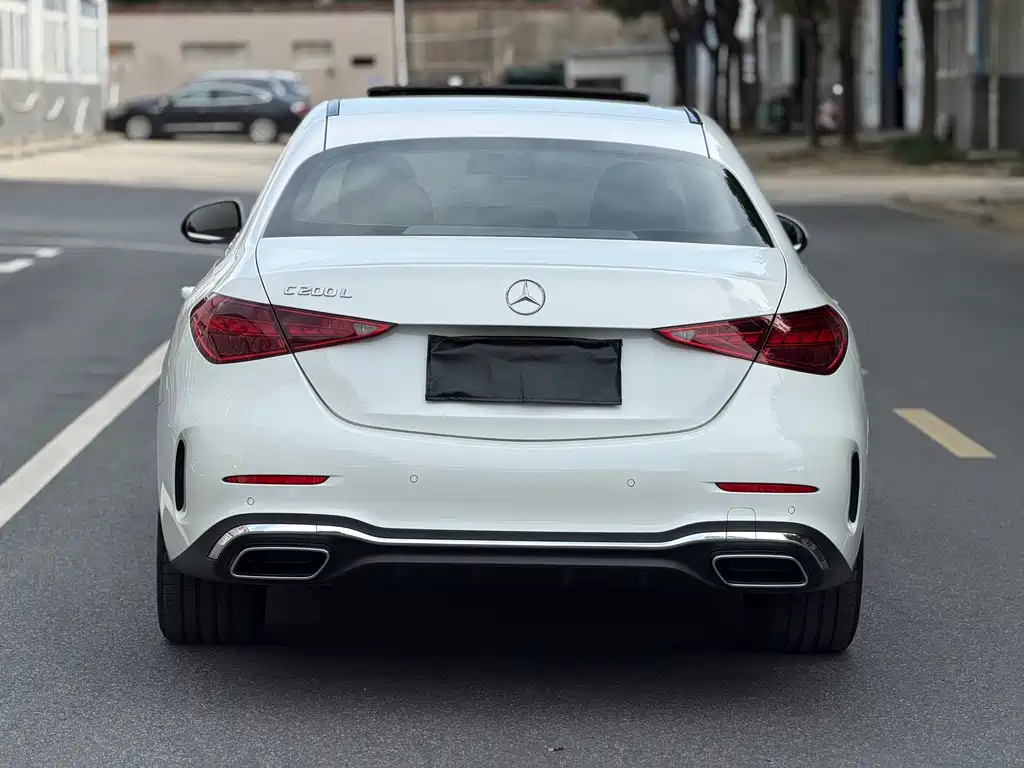 Mercedes-Benz C-Class 2023 — фото 18