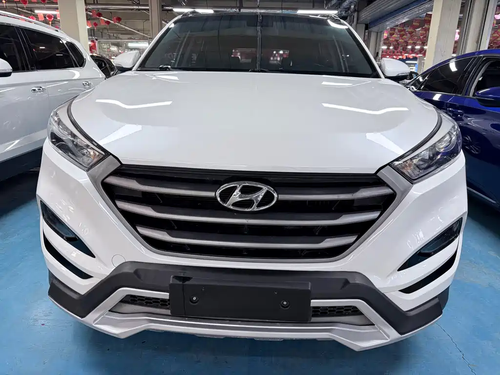 Hyundai Tucson 2018 — фото 2
