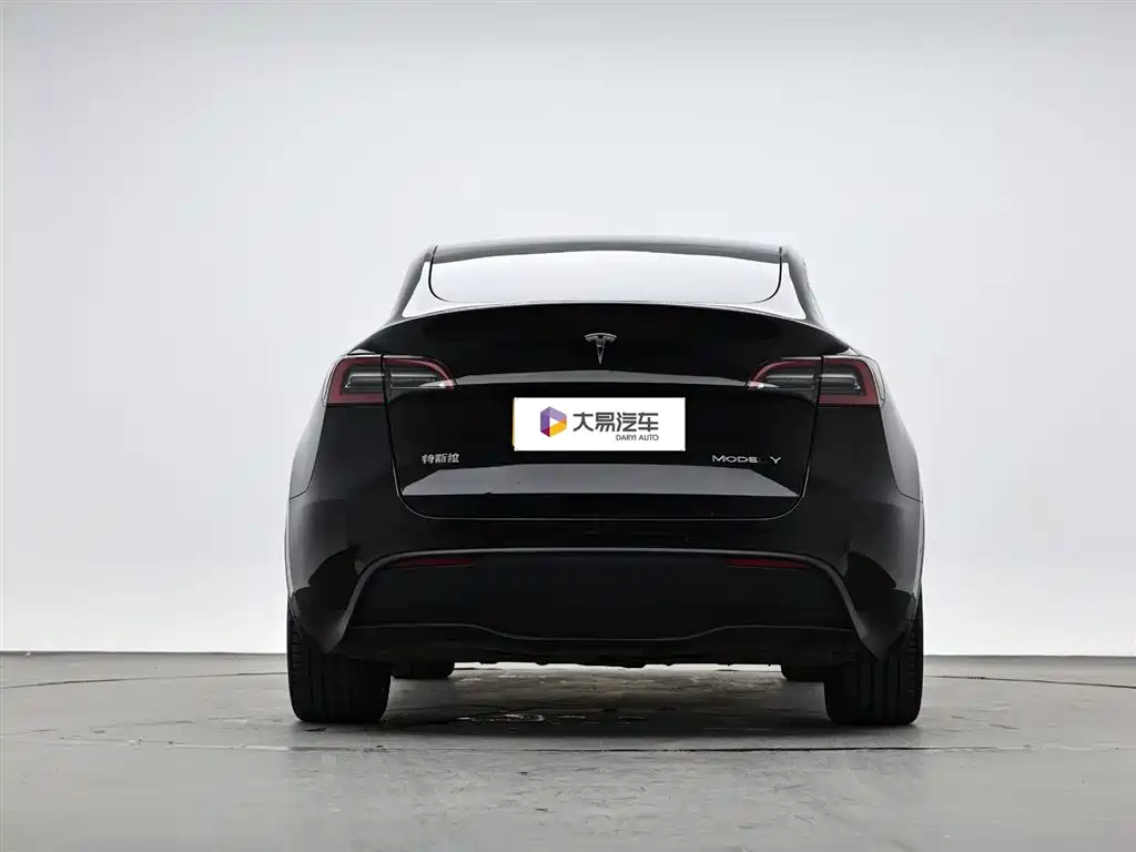 Tesla Model Y 2022 — фото 4