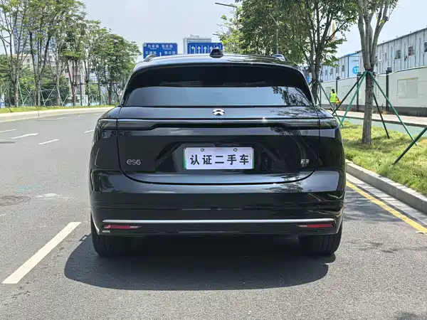 NIO ES6 2025