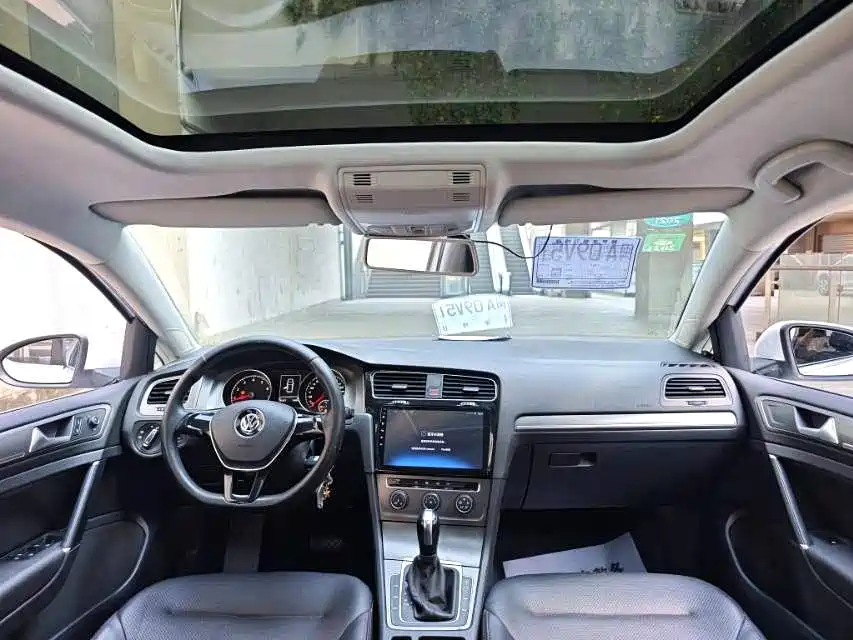 Volkswagen Golf 2014