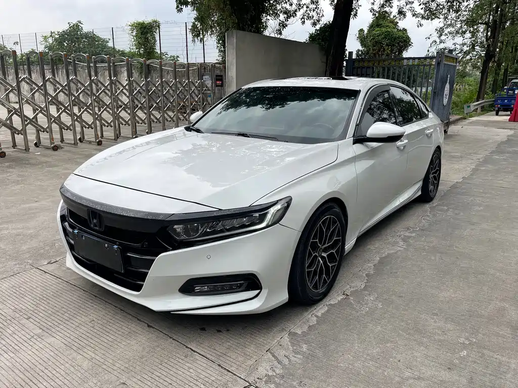 Honda Accord 2020 — фото 1