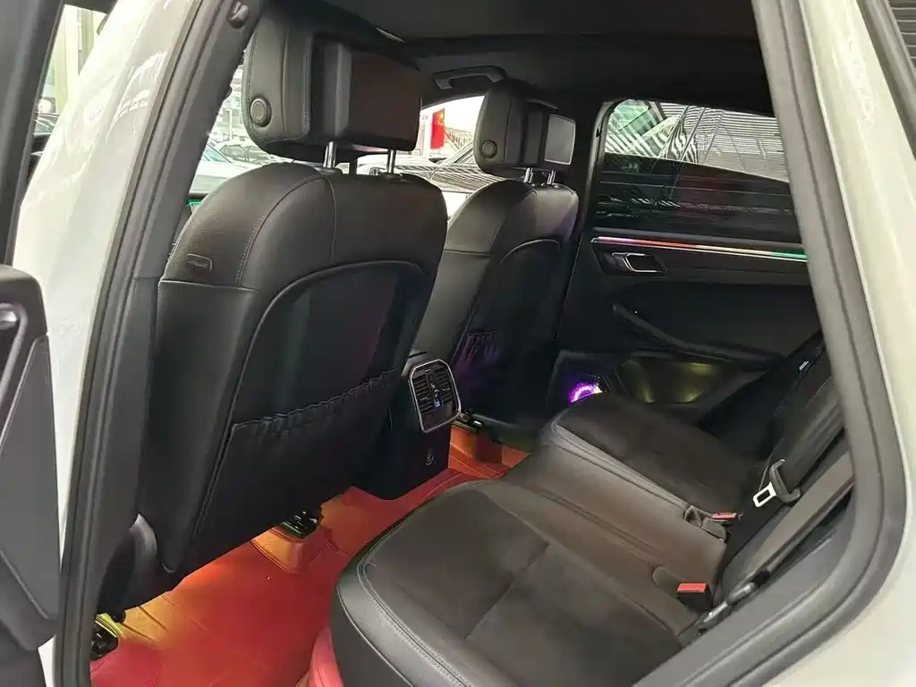 Porsche Macan 2018 — фото 9