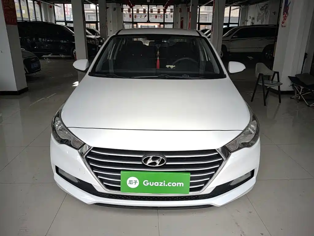 Hyundai Verna 2017 — фото 3