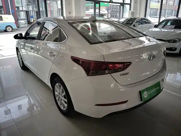 Hyundai Verna 2017