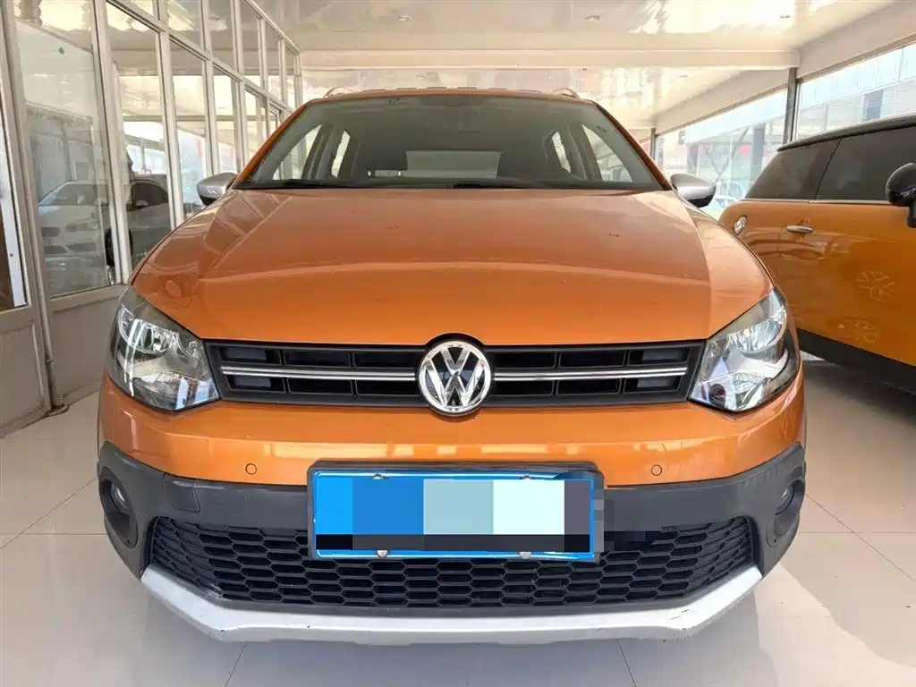 Volkswagen Polo 2015 — фото 2