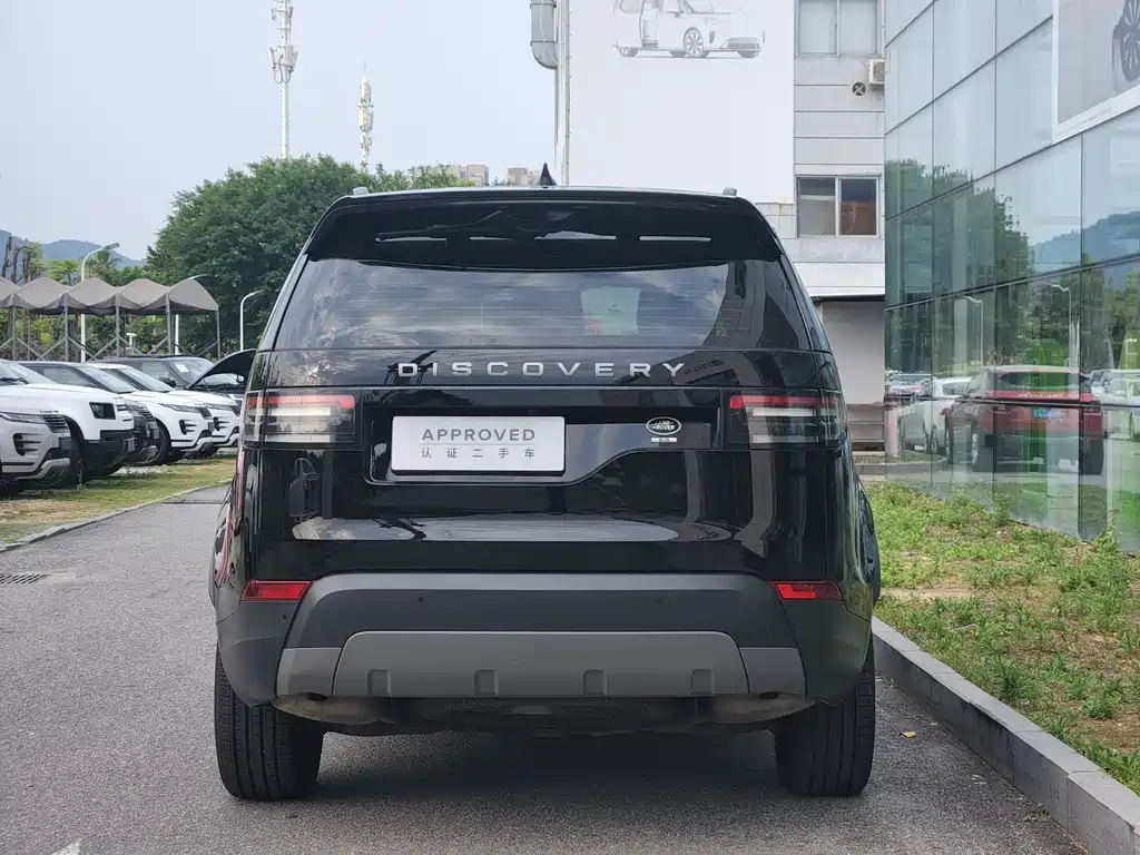 Land Rover Discovery 2018 — фото 11