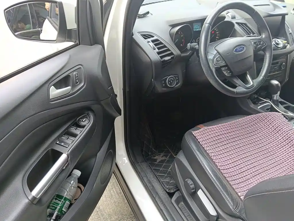 Ford Kuga 2017 — фото 14