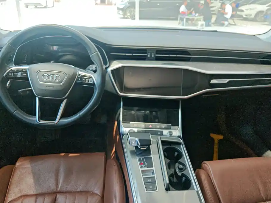 Audi A6L 2022 — фото 12
