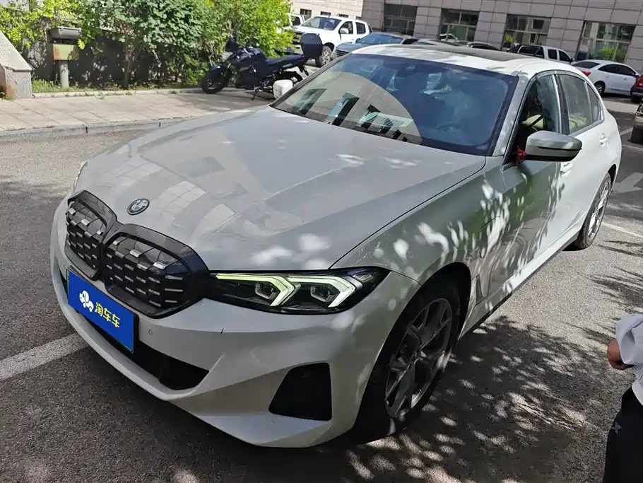 BMW i3 2022 — фото 1