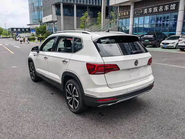 Volkswagen Tharu 2020