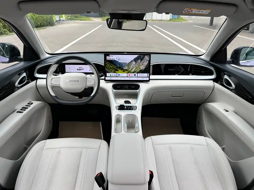 Geely Galaxy Starwish 2025 — фото 23