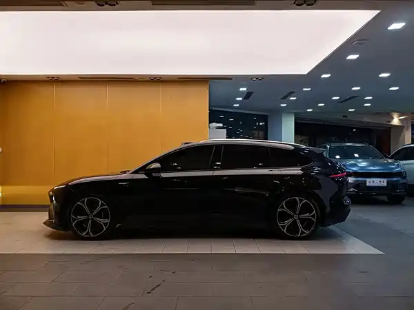 NIO ET5T 2024