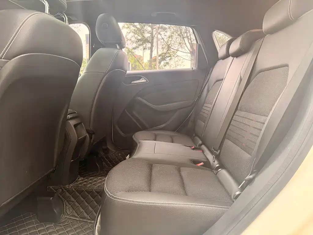 Mercedes-Benz B-Class 2016 — фото 16