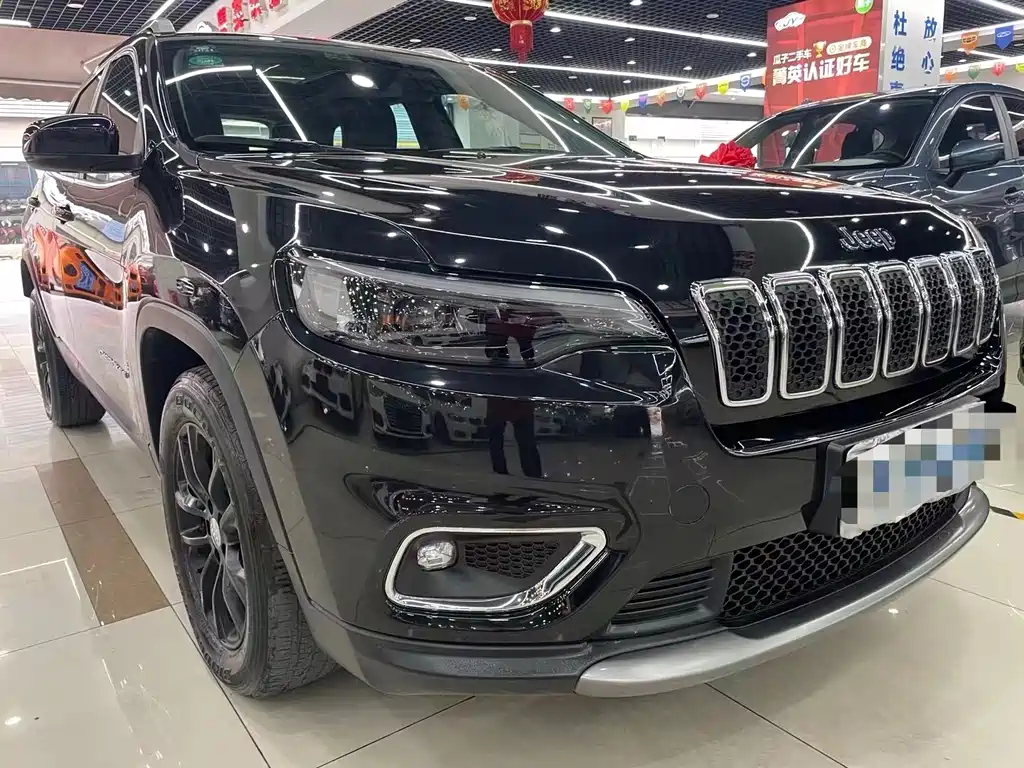 Jeep Cherokee 2019 — фото 3