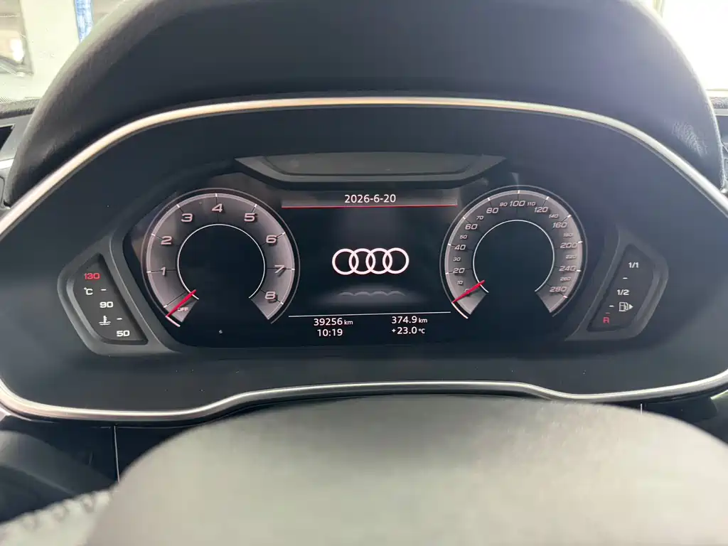 Audi Q3 2023 — фото 19