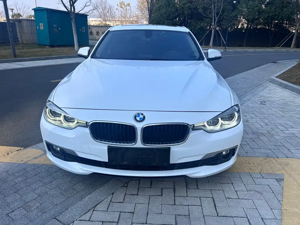 BMW 3 Series 2017 — фото 6