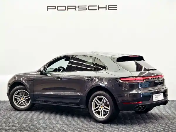 Porsche Macan 2021