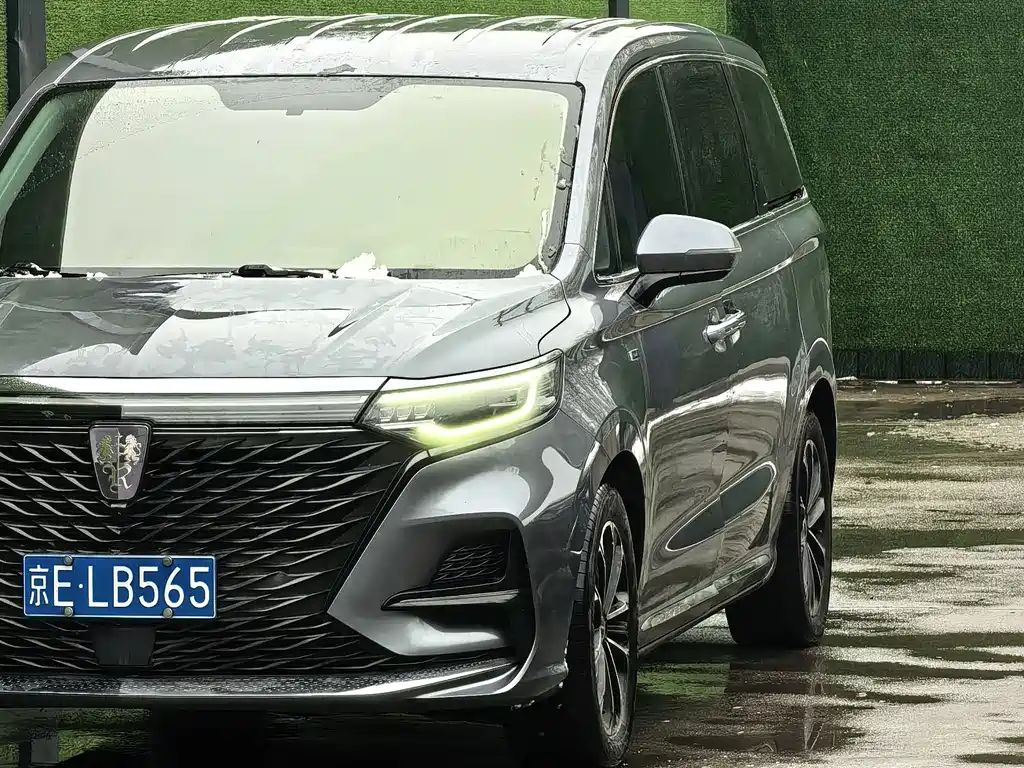 Roewe iMAX8 2022 — фото 3