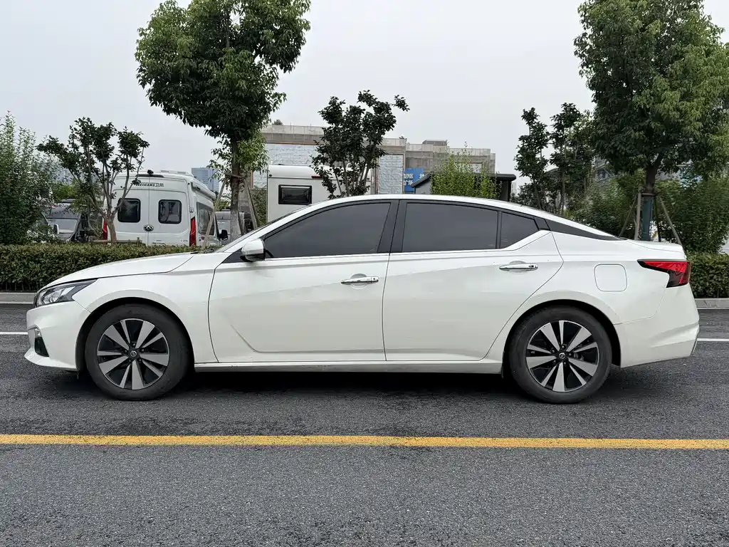 Nissan Teana 2020