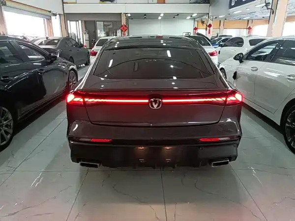 Changan UNI-V 2024