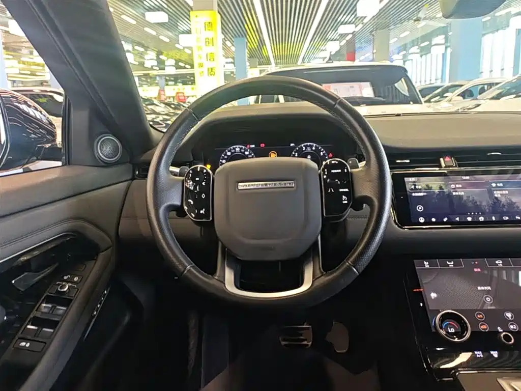 Land Rover Evoque 2021 — фото 11
