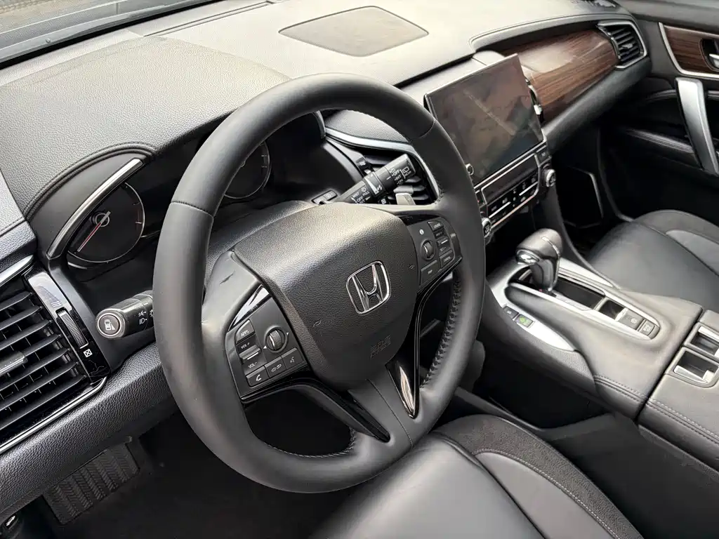 Honda Avancier 2017 — фото 9