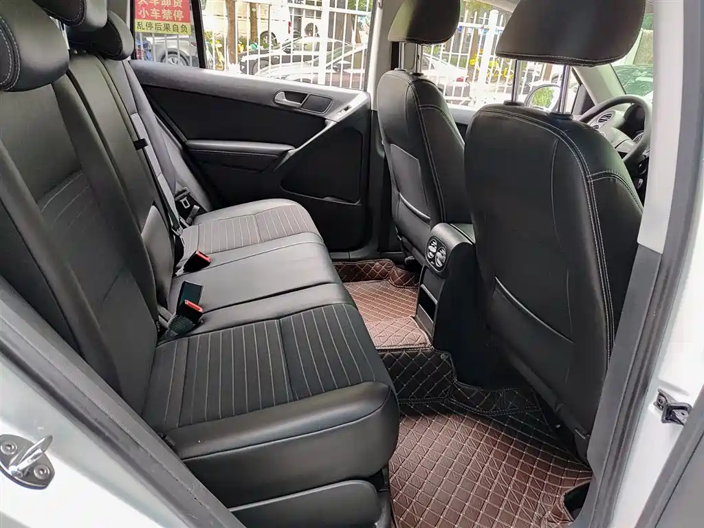 Volkswagen Tiguan 2018 — фото 11