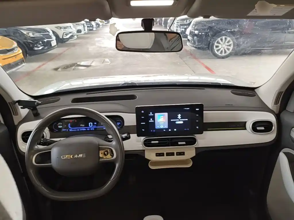 Geely Galaxy Panda 2025 — фото 10