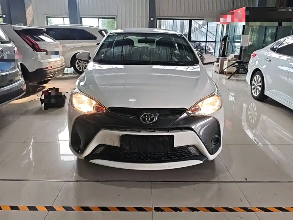 Toyota Yaris L 2017